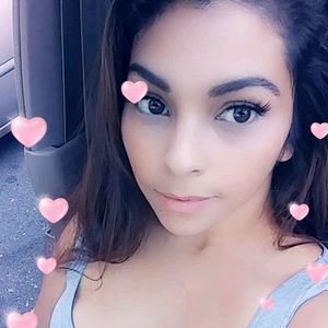 Meet your Posher, Alejandra